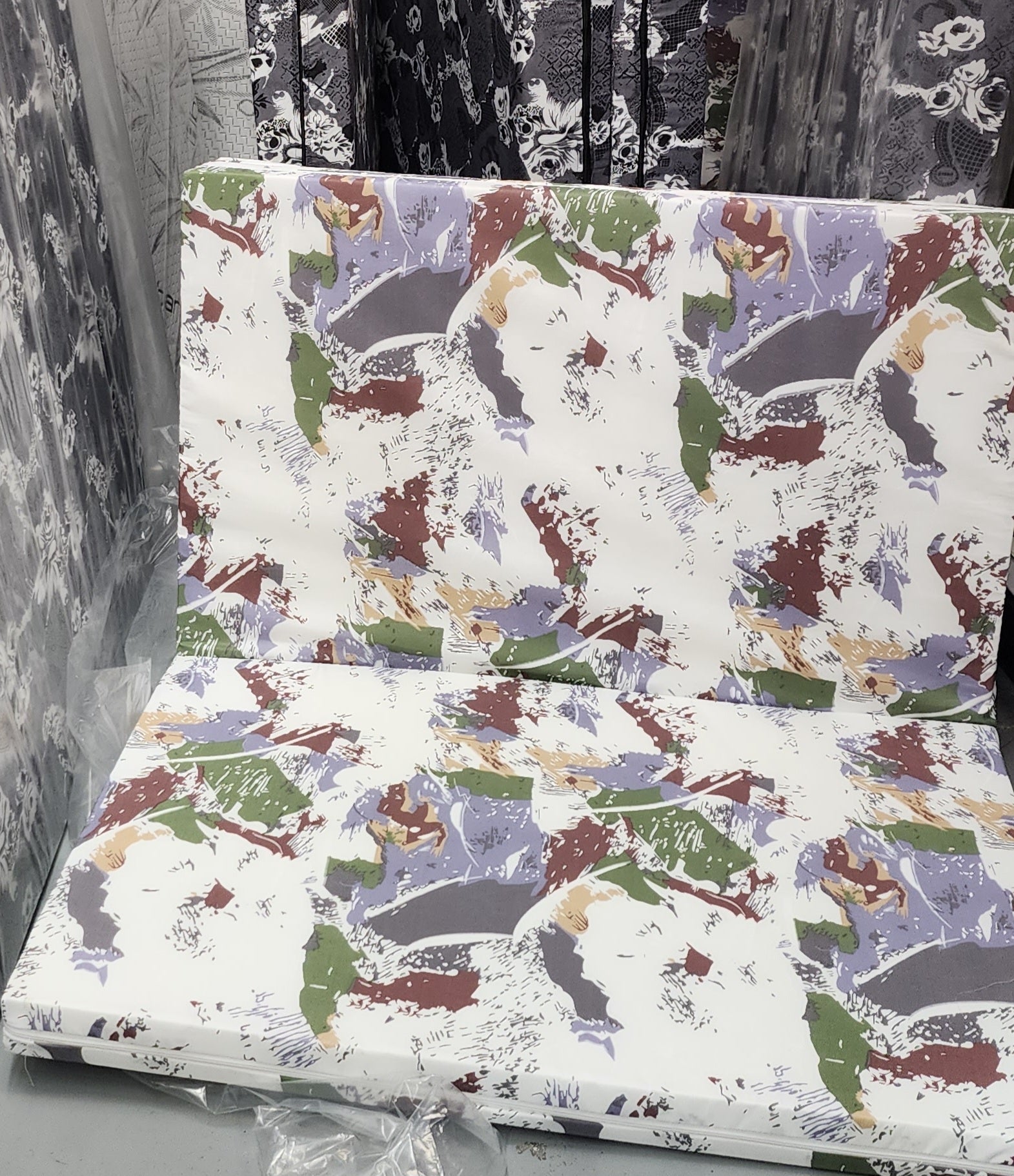 SINGLE HARD MATTRESS WITH FOLDER 2.7 INCH