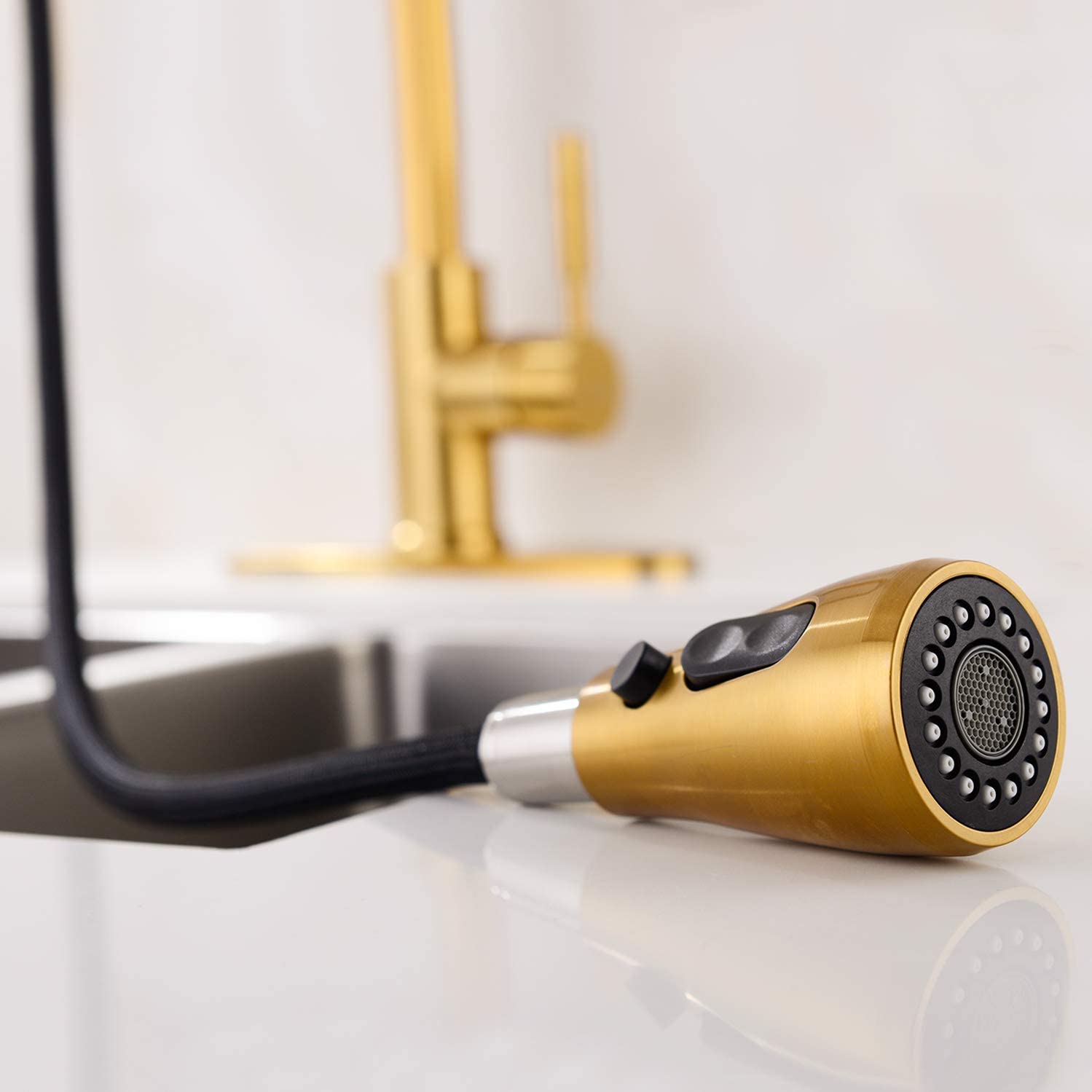 A1 Choice Gold Kitchen Faucet With Pull Out Sprayer